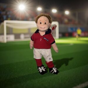TY BEANIE BOPPERS Footie No.7 England Footballer Soccer Player Stuffed Doll P1